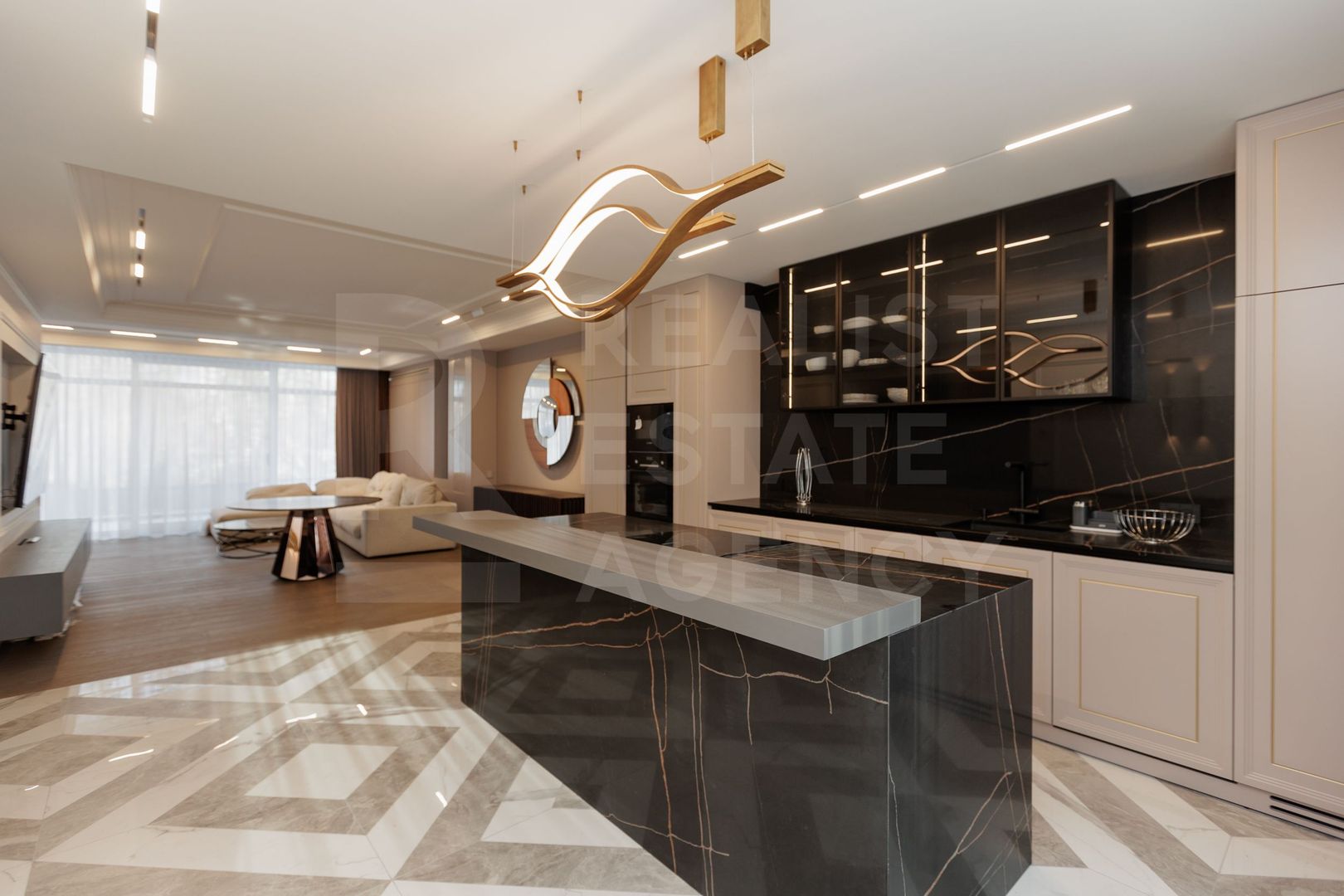 Chirie, duplex, 5 camere, str. Timiș, Centru - Poză 1