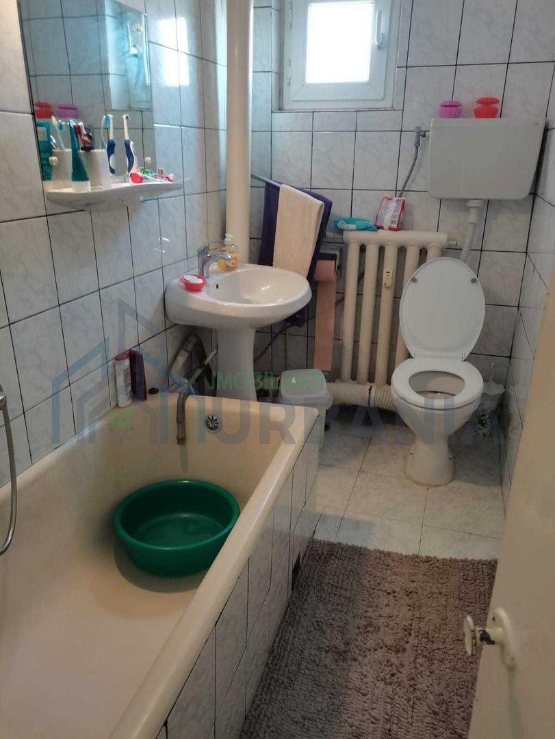 Apartament 3 camere decomandat, zona Frumoasa, etaj 7/8, cu lift, centrală nouă, boxă, balcon, 2 băi – Iași - Poză 2