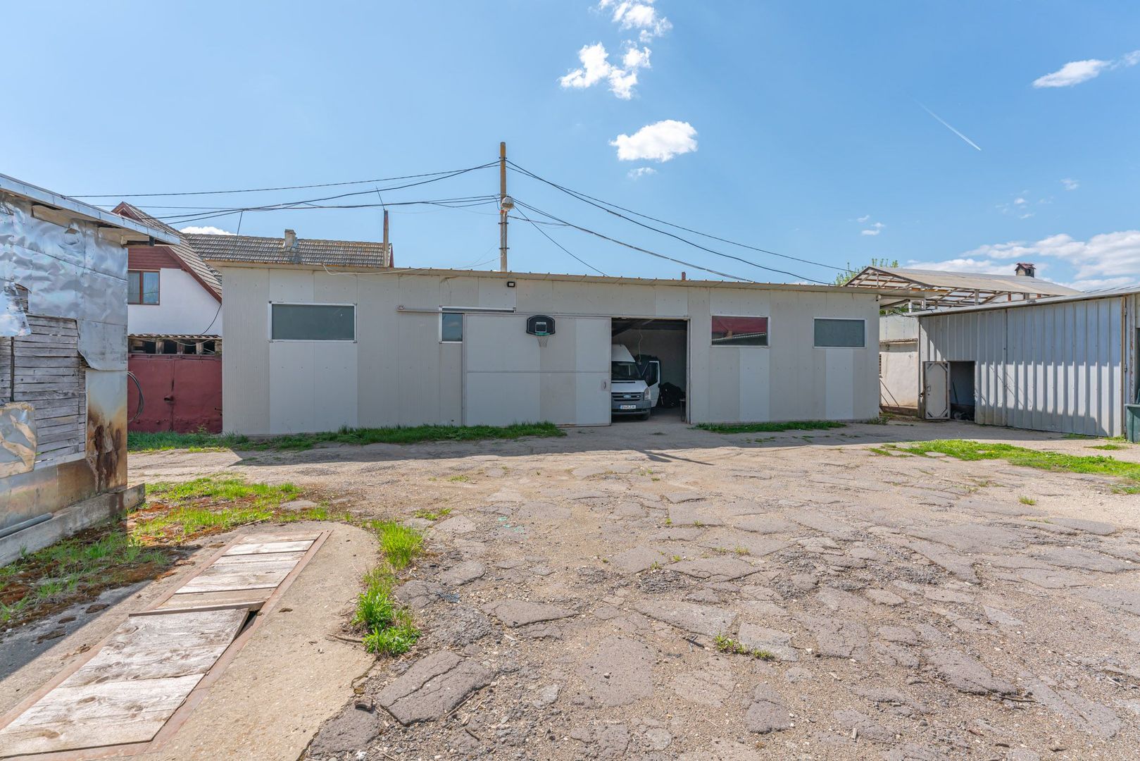 Spațiu producție în Brașov – 750 mp hale + teren 6.737 mp - Poză 1