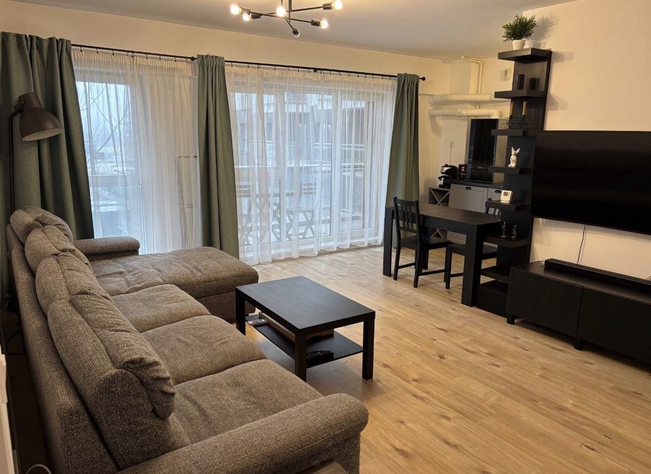 AP. 2 CAMERE- BELVEDERE RESIDENCE, PET-FRIENDLY, MASINA DE SPALAT VASE - Poză 1