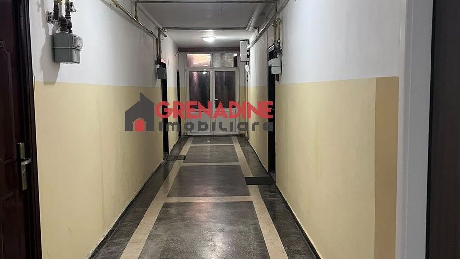 Garsoniera cu Baie Proprie - 12 mp Renovata - Zona Astra - Poză 6