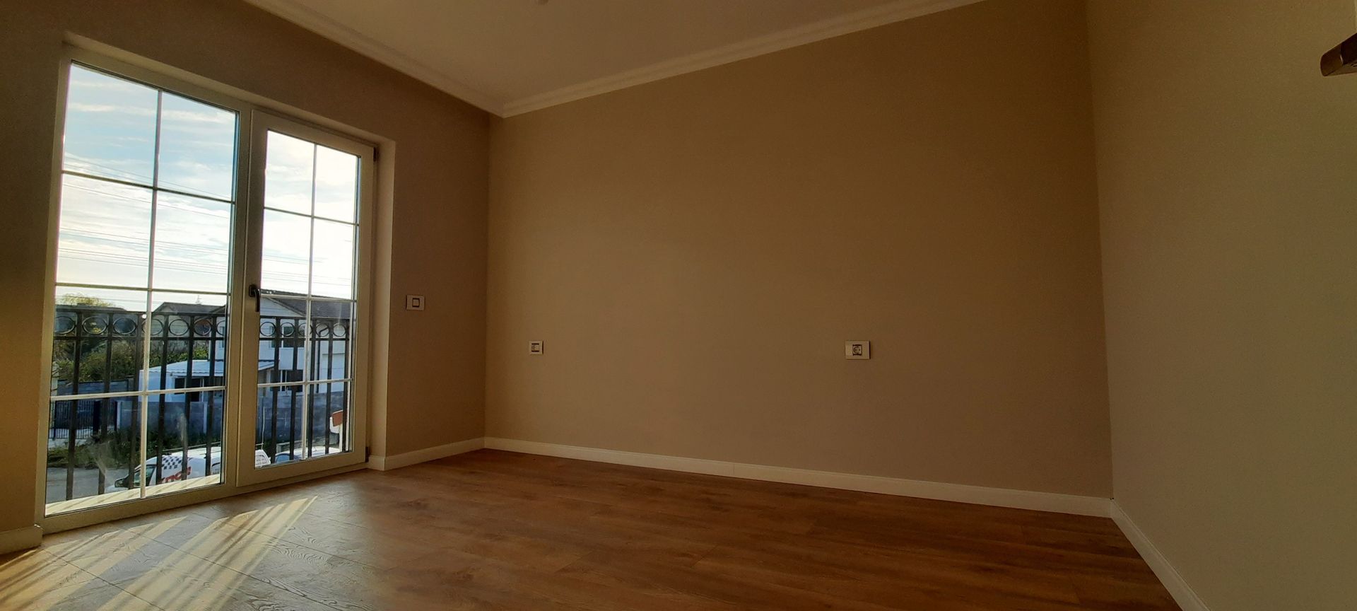 Locuinta deosebita cu finisaje PREMIUM - Poză 23