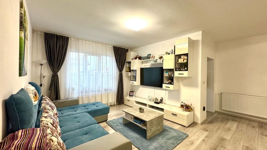 Super Pret - Duplex  4 camere - pozitie excelenta - Utvin  Comision 0% - Poză 1