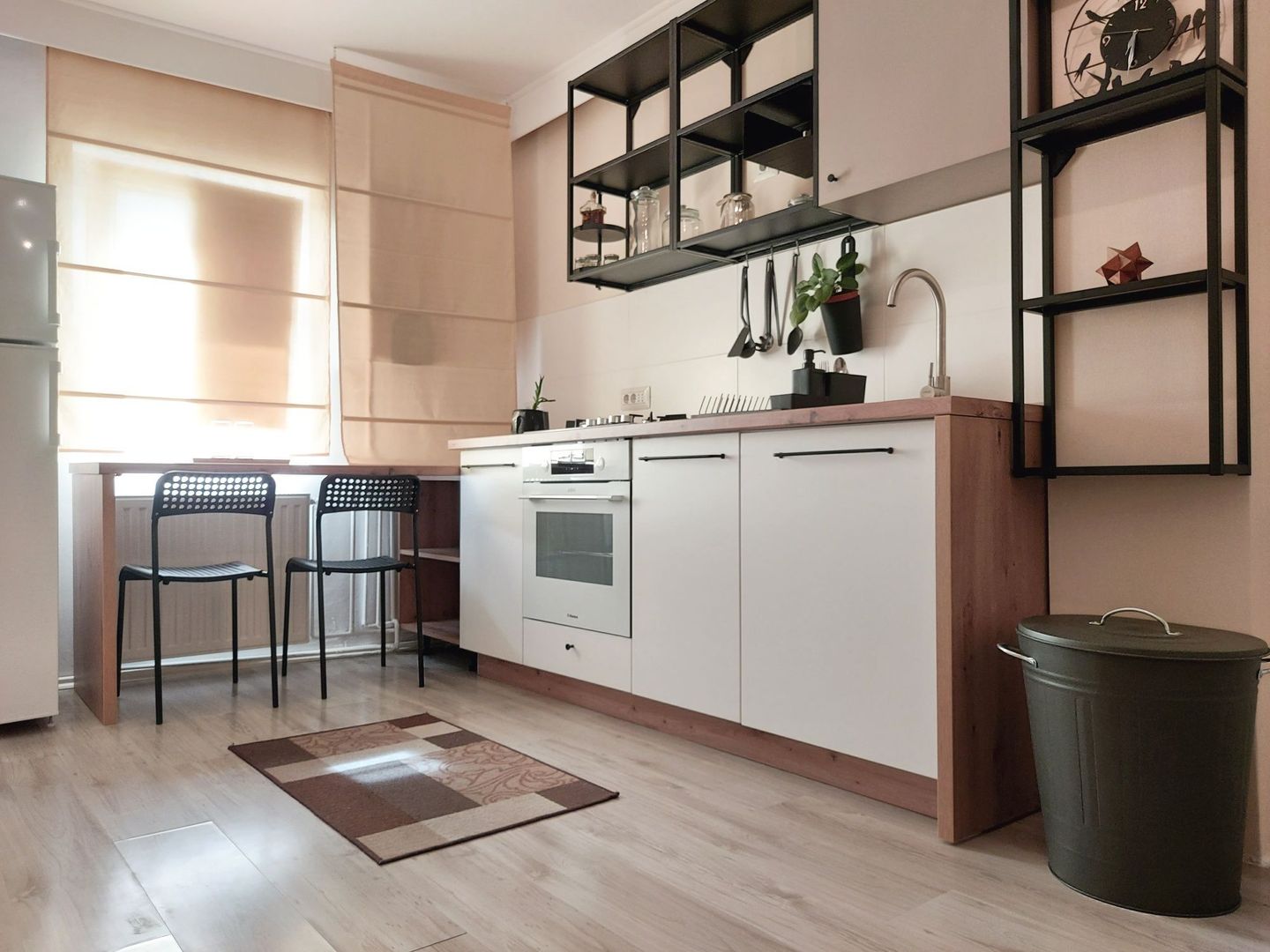 Soarelui-Gen 30 | 2 Camere | Etajul 2 | Centrala proprie - Poză 3