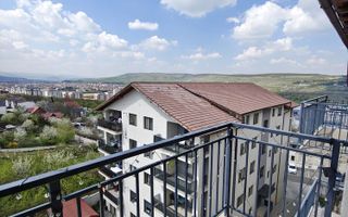 Apartament 3 camere de vanzare Zona Vivo / Floresti - Poză 8