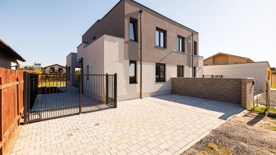 Duplex P+E în Moșnița Nouă, 3 dormitoare, 3 bai, teren 403 mp. Comision 0% - Poză 3