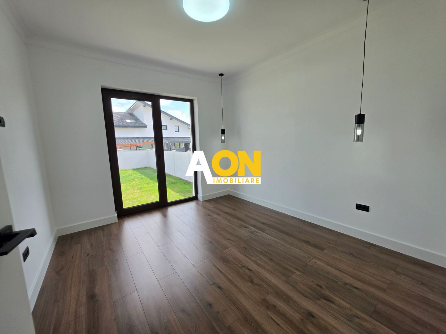 Casă Individuală de Vânzare, 4 Camere, 500mp Teren, Zona Alba Micești - Poză 9