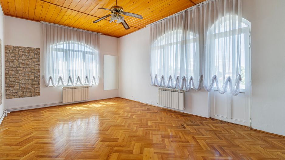 Domeniu privat 5.000 mp, cu reședință de 625 mp și piscină, Corbeanca - Poză 8