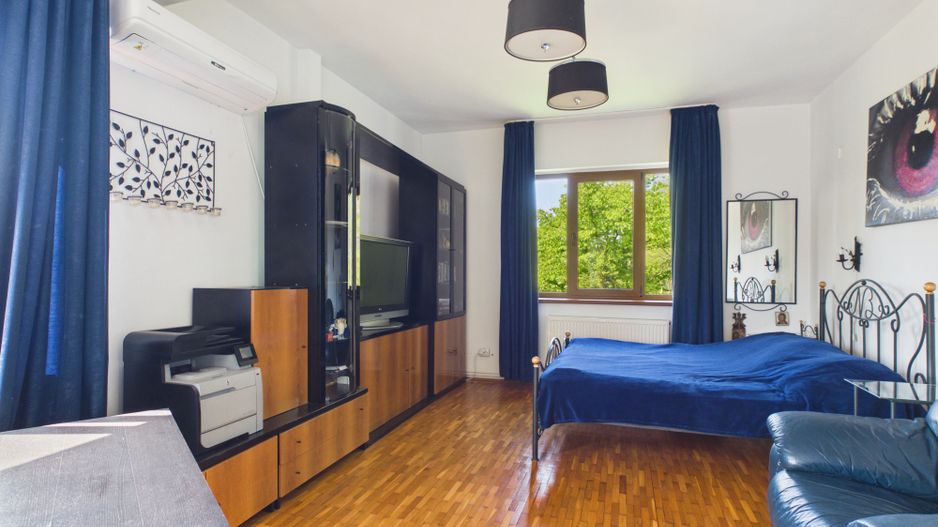 Proprietate unica, vila si 8000 mp pe malul lacului Snagov - Poză 19