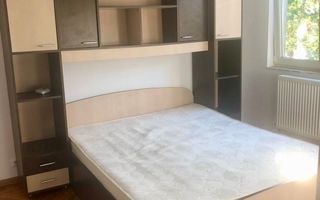 Apartament renovat 2 camere , 65 mp Zona Podgoria! - Poză 1