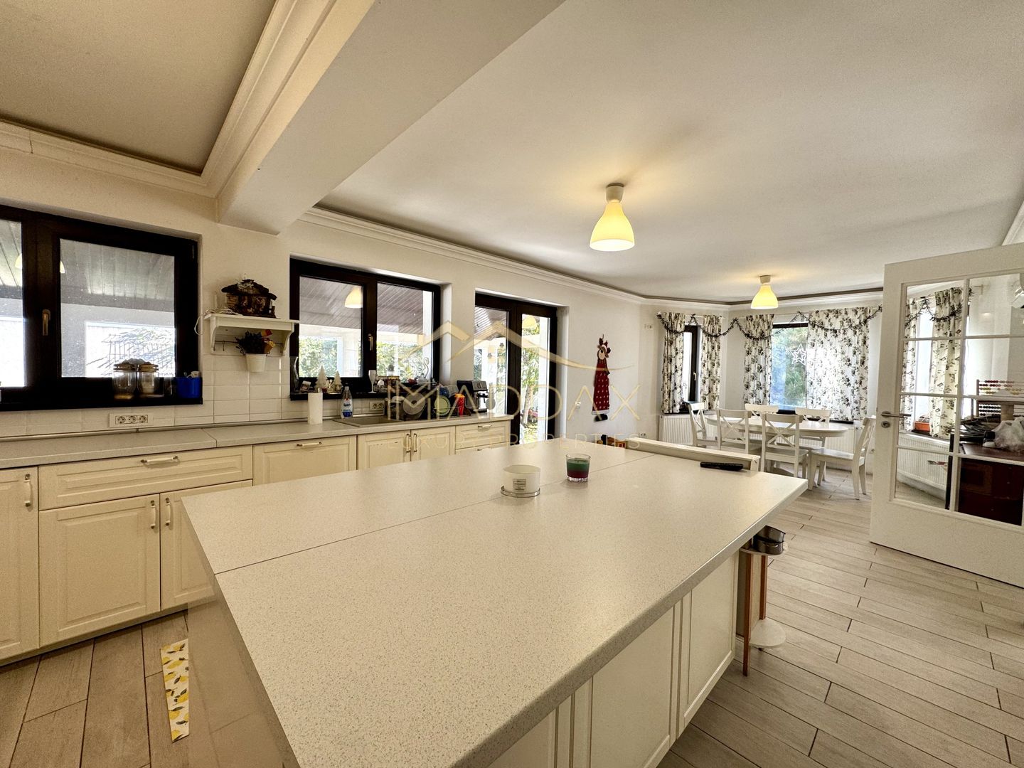 Vila cu 5 camere *420mpc* // 800mp teren // Corbeanca - Tamasi - Poză 14