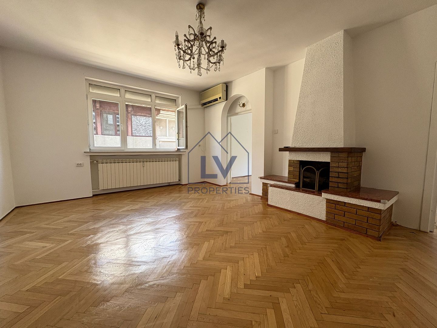 INCHIRIERE APARTAMENT 4 CAMERE | ZONA FLOREASCA - Poză 1