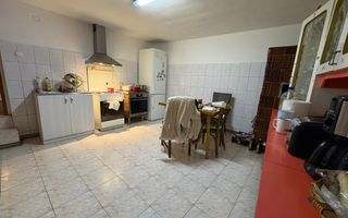 Casa cu 4 camere in zona Telegrafului - Poză 4