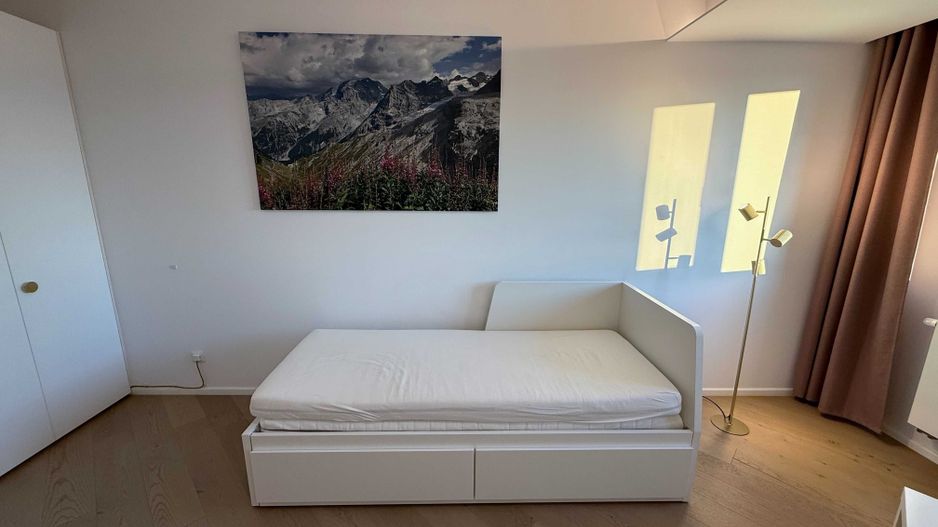 Cotroceni – Studio modern de închiriat, Cortina Academy - Poză 7