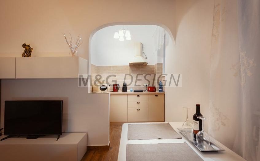 Apartament 3 camere Ultracentral la vila - Poză 5