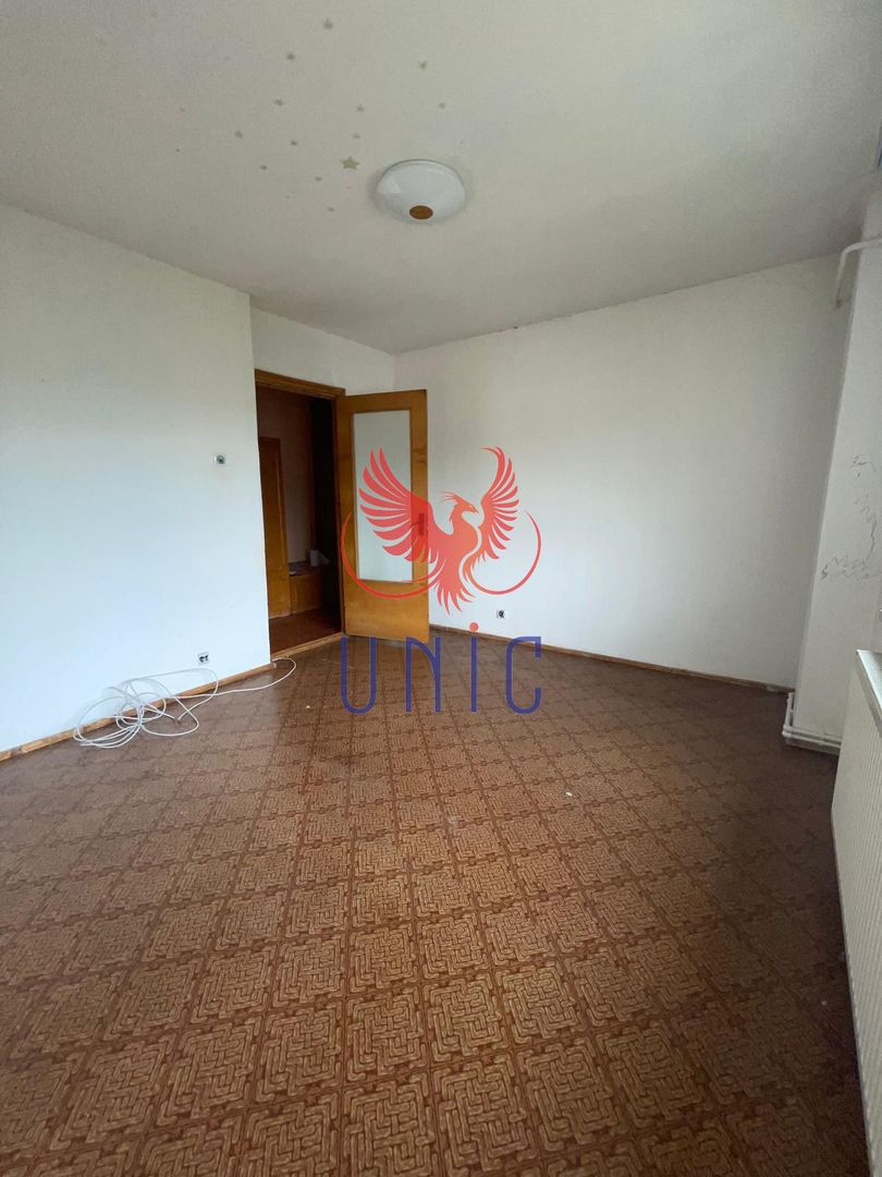 4 camere decomandate, V-uri - 1 Mai - Poză 7