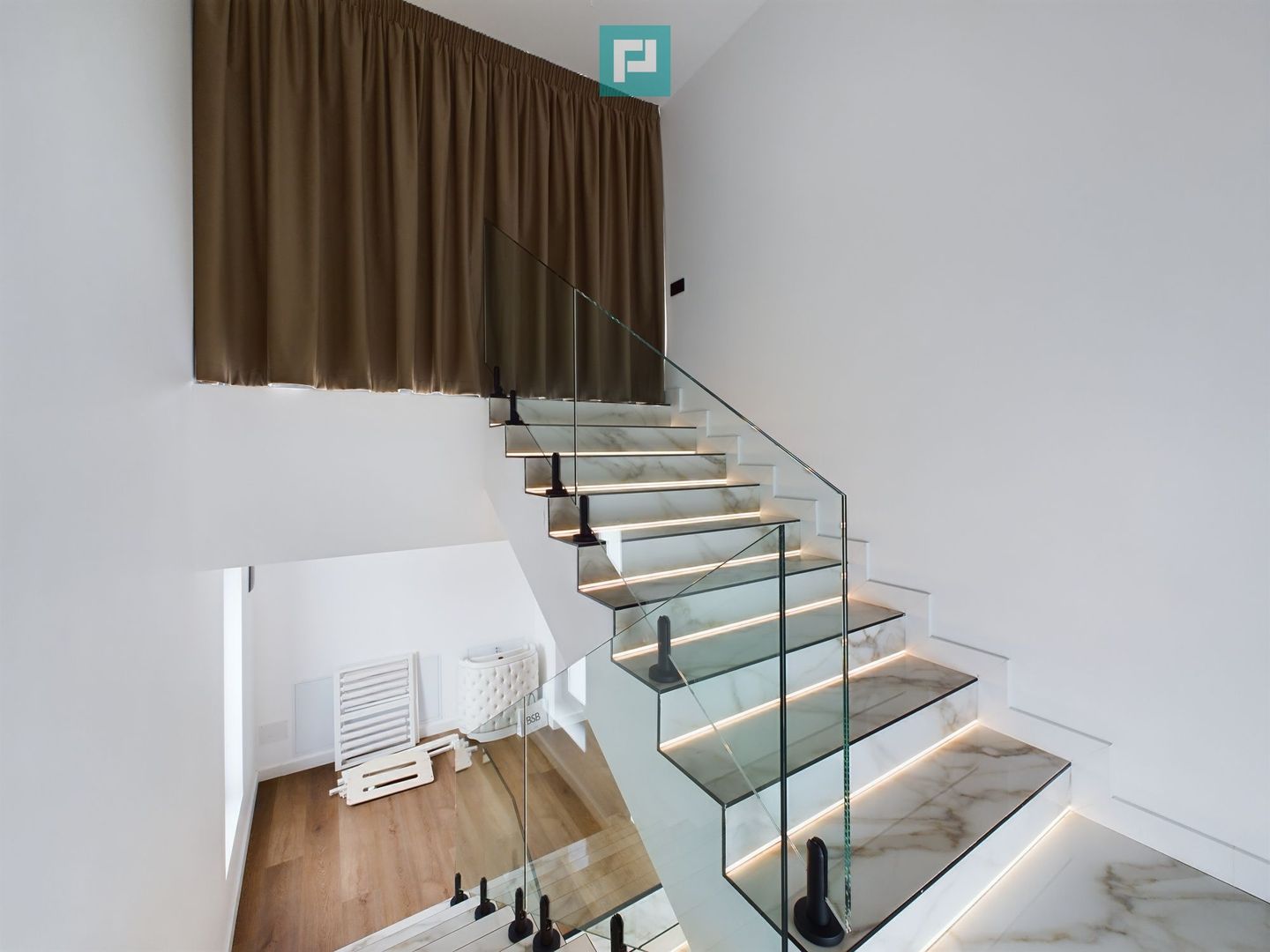 Vilă extravagantă pe Lacul Snagov - Poză 24