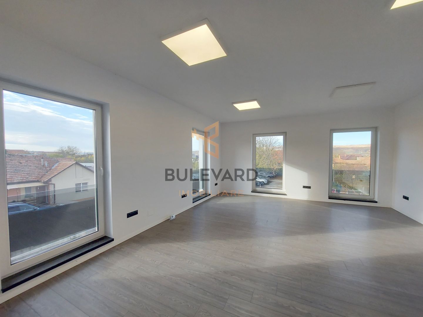 Spatiu nou pentru birouri/200 mp/20 parcari/cartier Someseni! - Poză 12