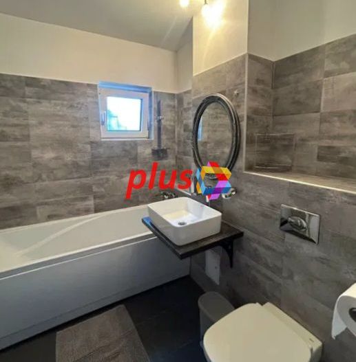 Apartament cu patru camere, zona Florilor/Craiter , 80 mp - Poză 4
