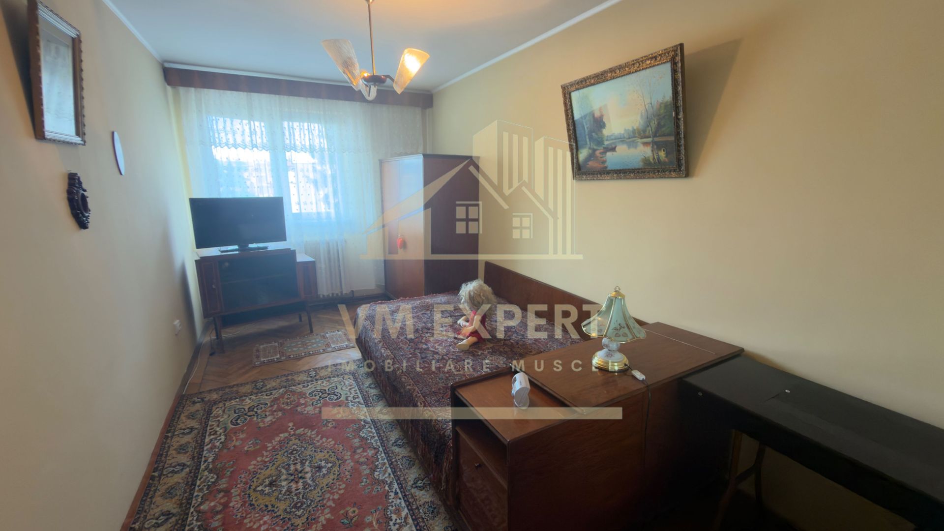 APARTAMENT 2 CAMERE ETAJ 4 ZONA ULTRACENTRALĂ CAMPULUNG - Poză 4