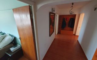 4 camere decomandat, 79,86 mp, 2 balcoane, bloc anvelopat, Vergului - Poză 3