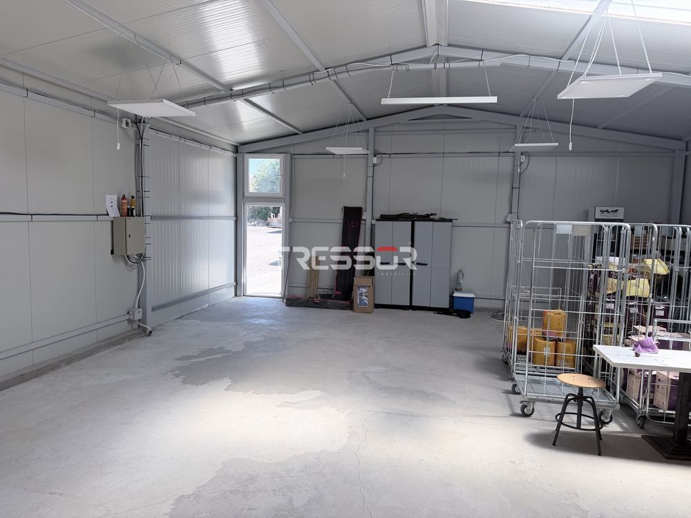 Închiriere hală 100 mp în Lumina, curent 220/380 V, baie proprie - Poză 6