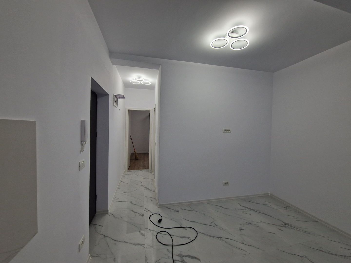 Giroc-Planetelor | 2 Camere | 2 Balcoane | Nemobilat - Poză 5