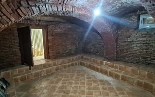 Vila spațioasă și elegantă de vânzare la intrarea în cartierul Turnișo - Poză 28