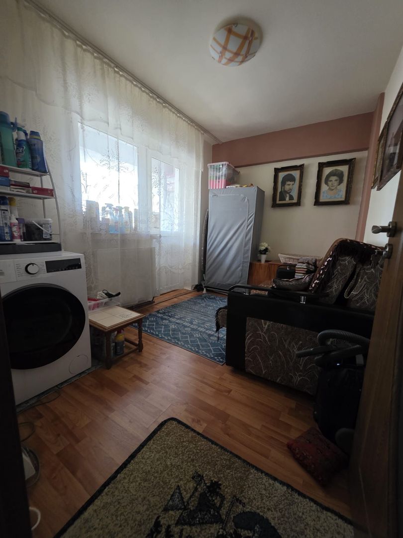 Apartament 4 camere decomandat- Zona Electroputere Mall - Poză 4