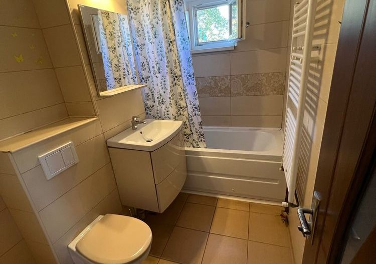 Închiriez apartament cu 2 camere zona Spitalul Județean - Poză 5