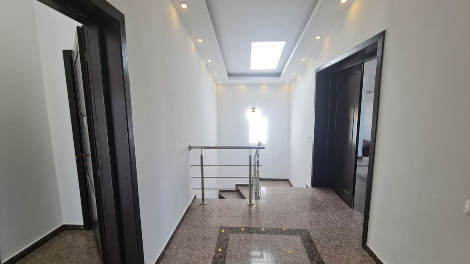 Casa individuala | semi-mobilata | 6 camere | Iancu Nicolae - Poză 24