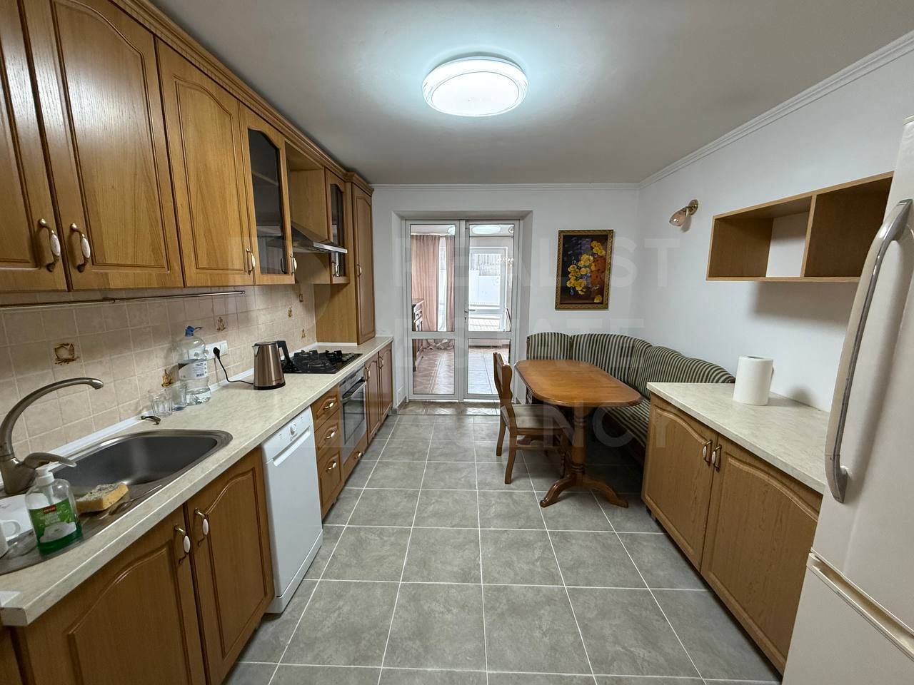 Chirie, casă, 5 camere, strada Sfântul Mihail, Băcioi - Poză 6