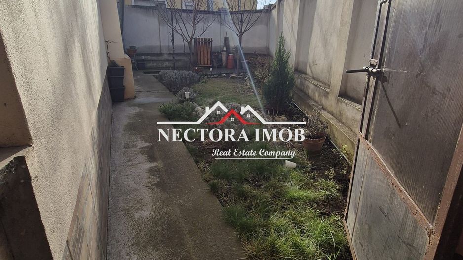 NECTORA IMOB-Apartament la casa 3 camere, Ultracentral, Etaj 1, 75 mp - Poză 4