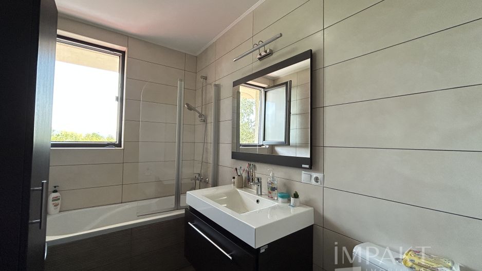 Vanzare apartament cu 2 camere + garaj, Borhanci! - Poză 8