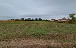Teren intravilan | 37 arii | Zona Madaras