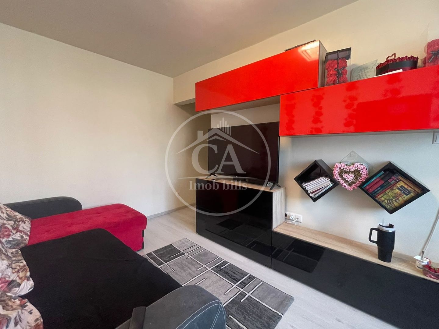 Apartament de vânzare cu 2 camere în zona Velența, Oradea - Poză 3