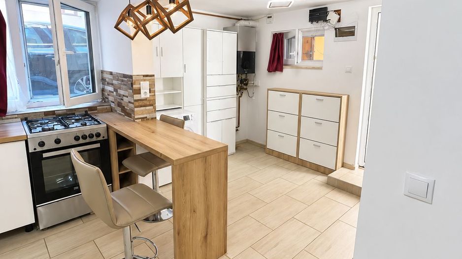 Apartament 2 camere central în clădire istorică - Poză 3