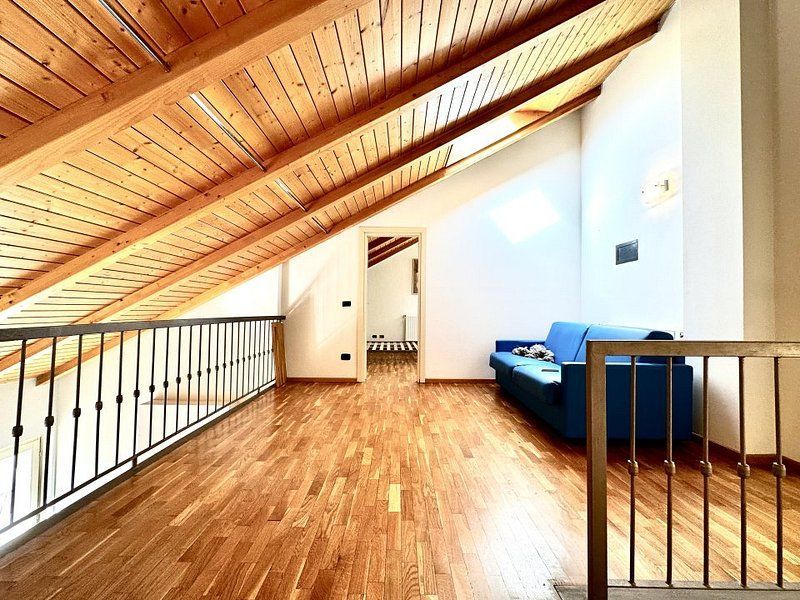 Apartament în Piața Unirii - renovat - mobilat și utilat - Poză 18