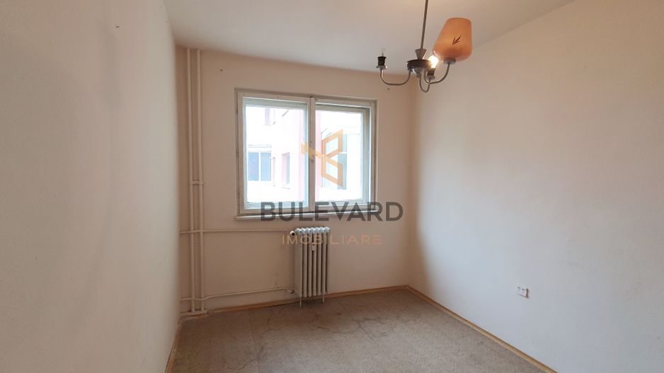 Apartament cu 2 camere decomandat, zona Winmarkt! - Poză 2