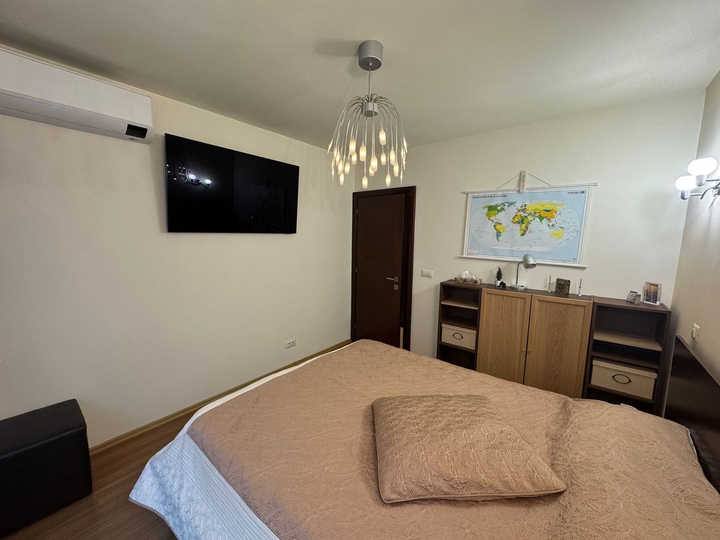 1 Decembrie 1918 2 Camere 1 Minut Metrou 1/4 - Poză 2