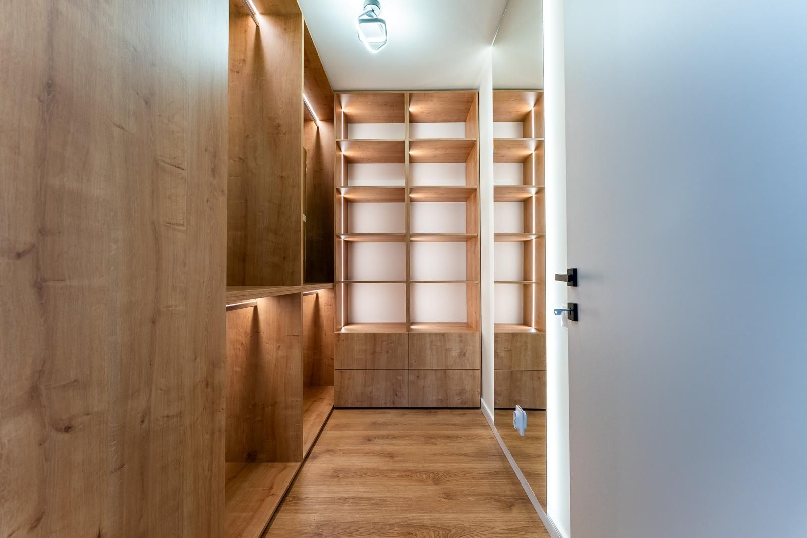 🏡 Apartament ultrafinisat, mobilat la cheie bloc nou - Poză 6