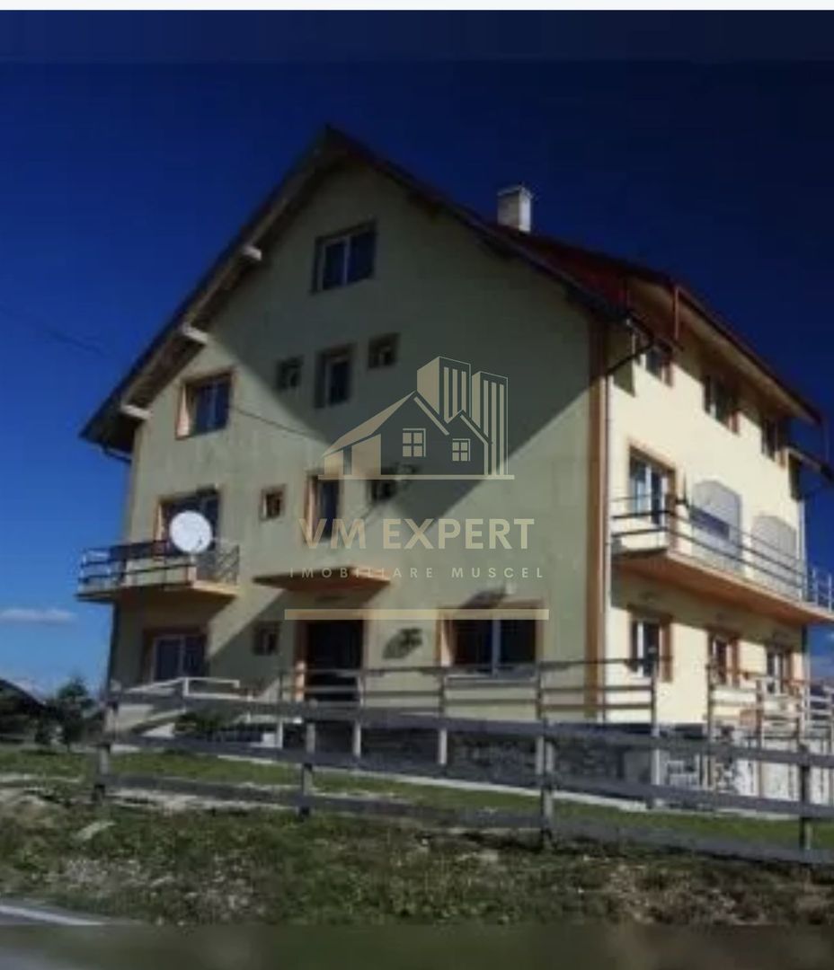 PENSIUNE 12 CAMERE, TEREN 1.300 MP, DAMBOVICIOARA, 280000 Euro - Poză 1