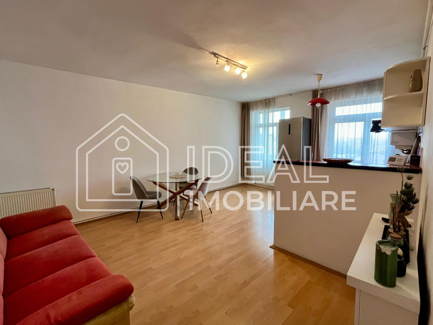 Apartament 3 camere de închiriat - zona Terezian - Poză 8