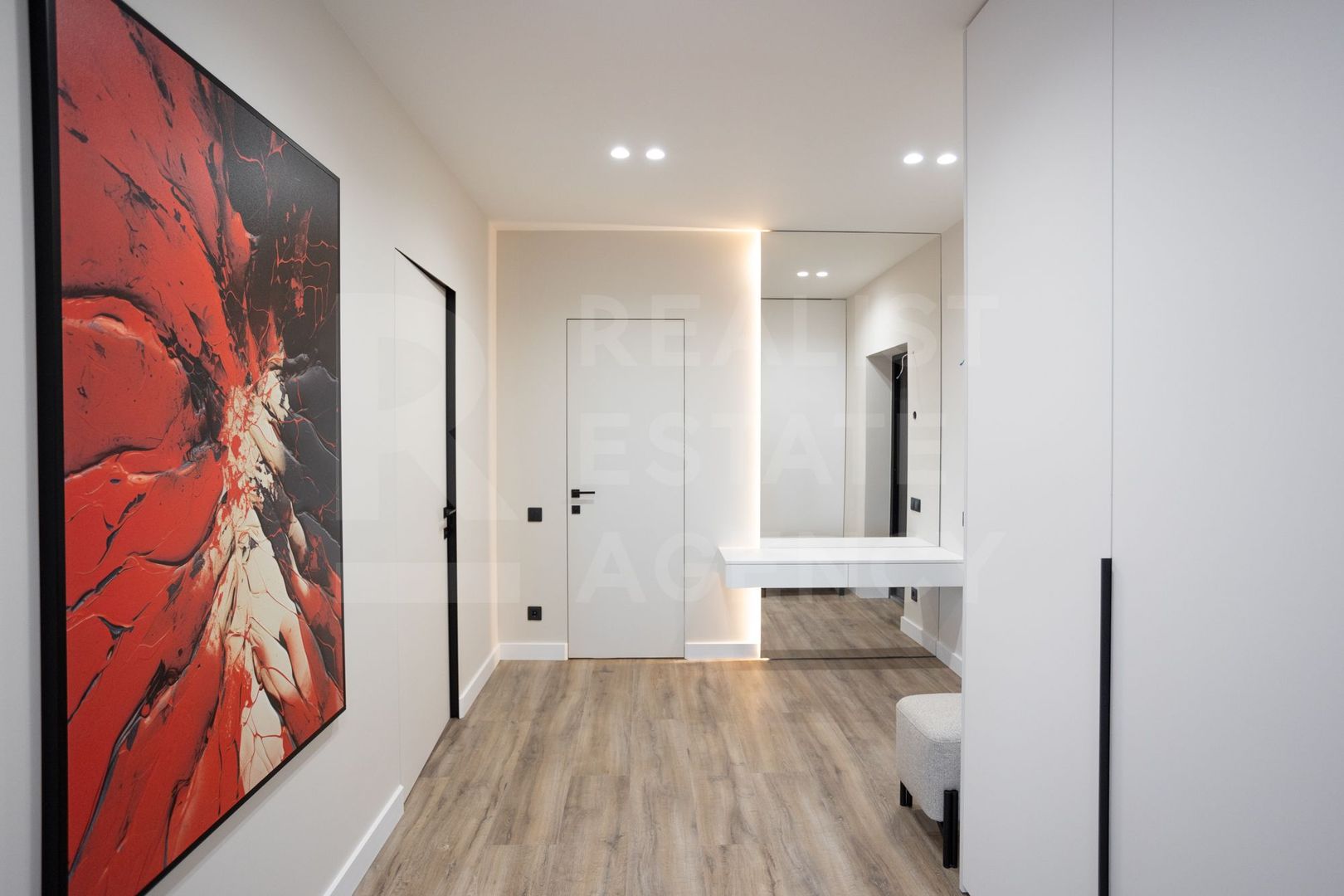 Vânzare, apartament, 2 odăi + living, str. Tricolorului, Centru - Poză 4