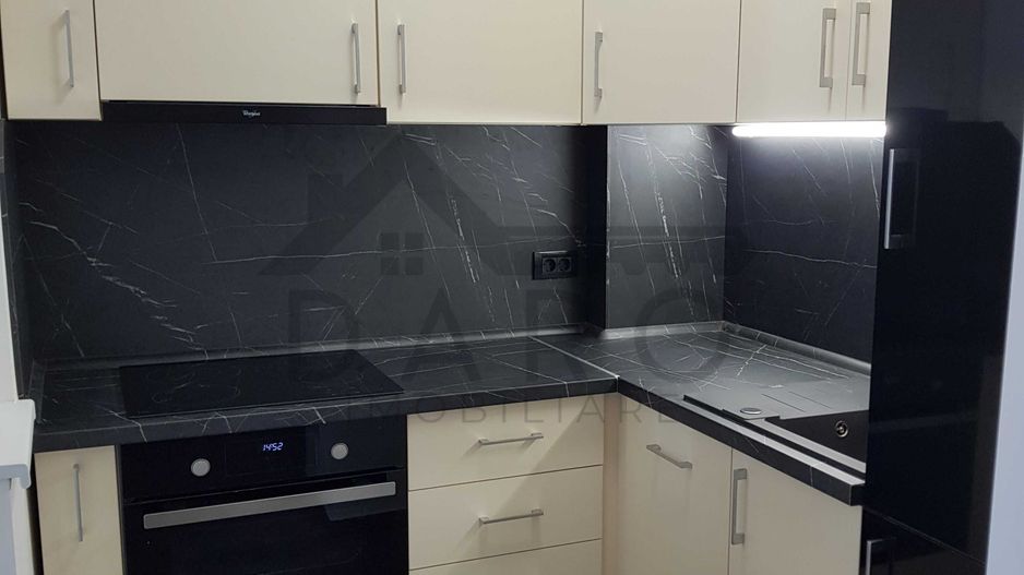 Închiriez apartament 4 camere zona rezidențială - Poză 3
