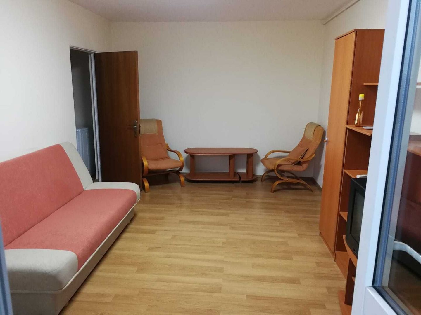 Închiriez apartament 2 camere Titan - Poză 2