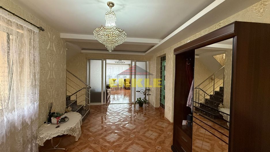 De vanzare Vila situata Ultracentral-425 mp - Poză 6