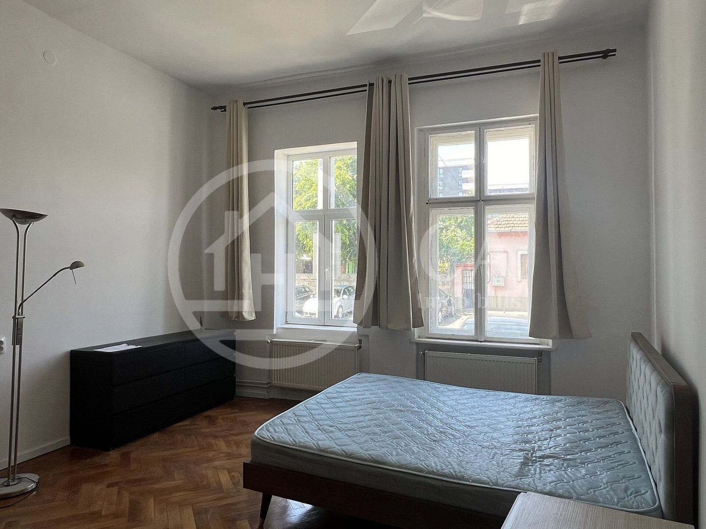 Apartament cu 3 camere de inchiriat in zona Decebal Oradea - Poză 7