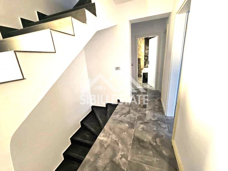 Casa INTABULATA la cheie, 5 camere, 2 bai Cristian, SIbiu - Poză 8