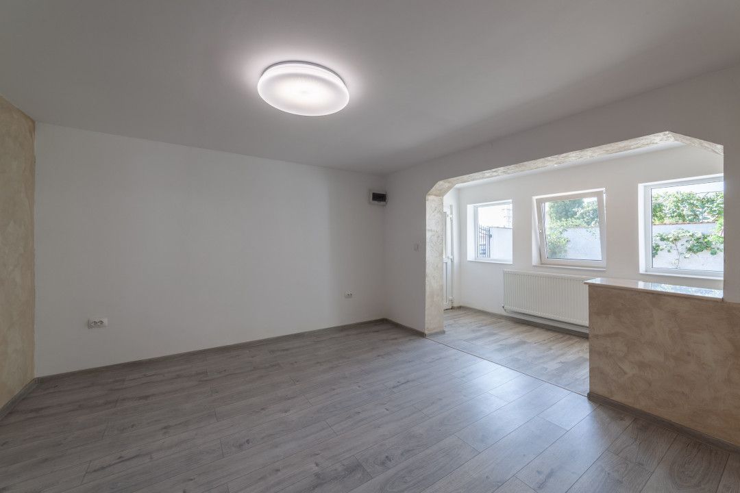 Casa Prelungirea Micsunele, Pitesti, Bascov - Poză 4